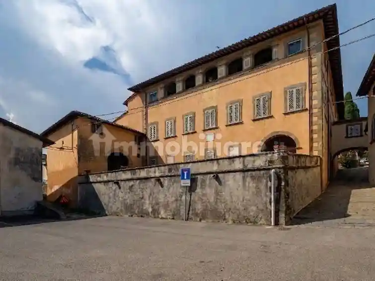 Villa in vendita a Castelfranco Piandisco