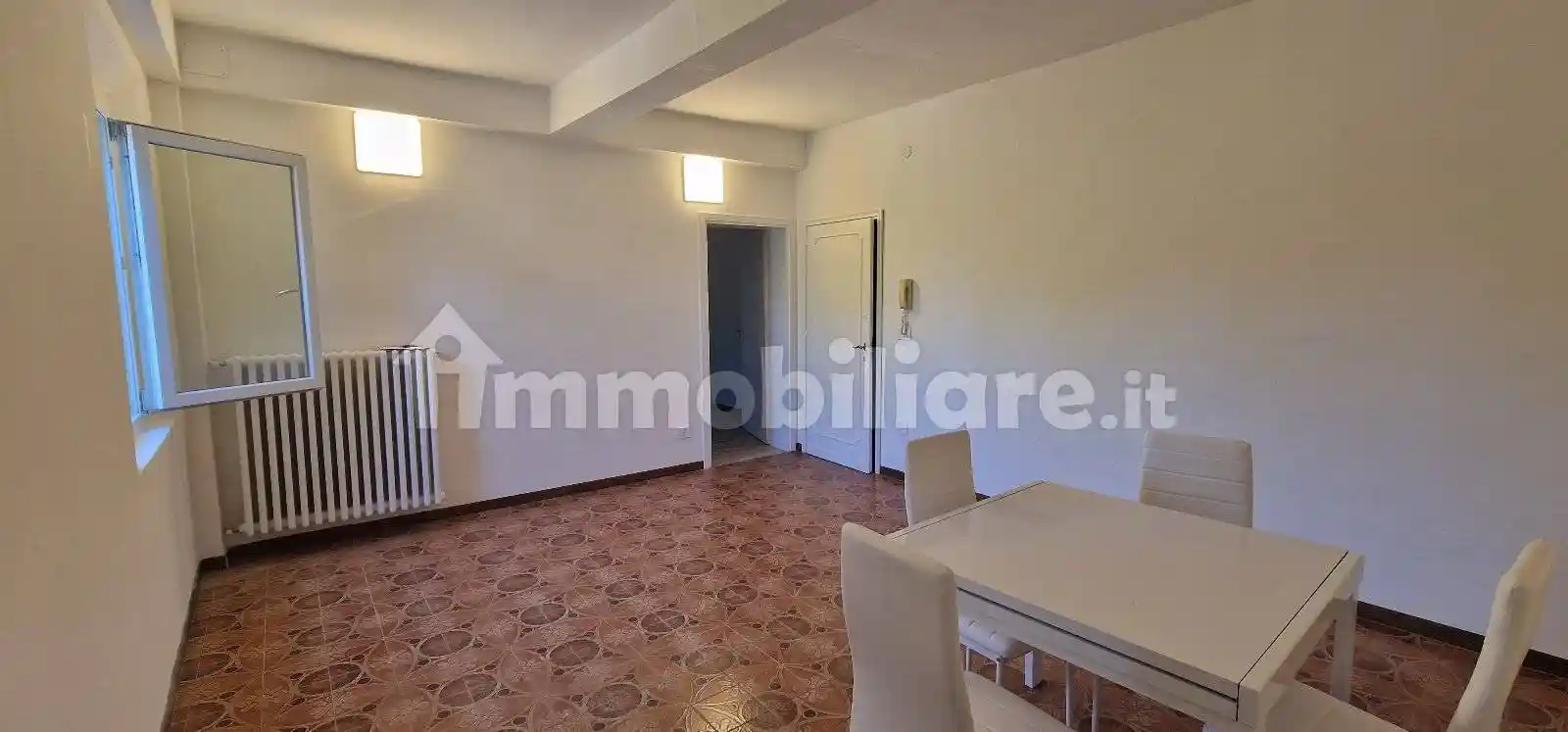 Palazzo - Edificio in affitto a Carpi