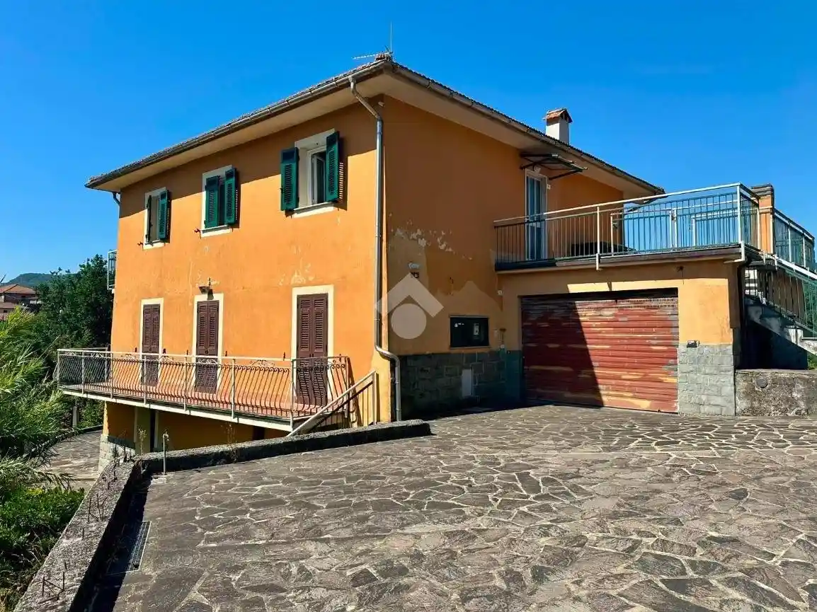 Villa in vendita a Carasco
