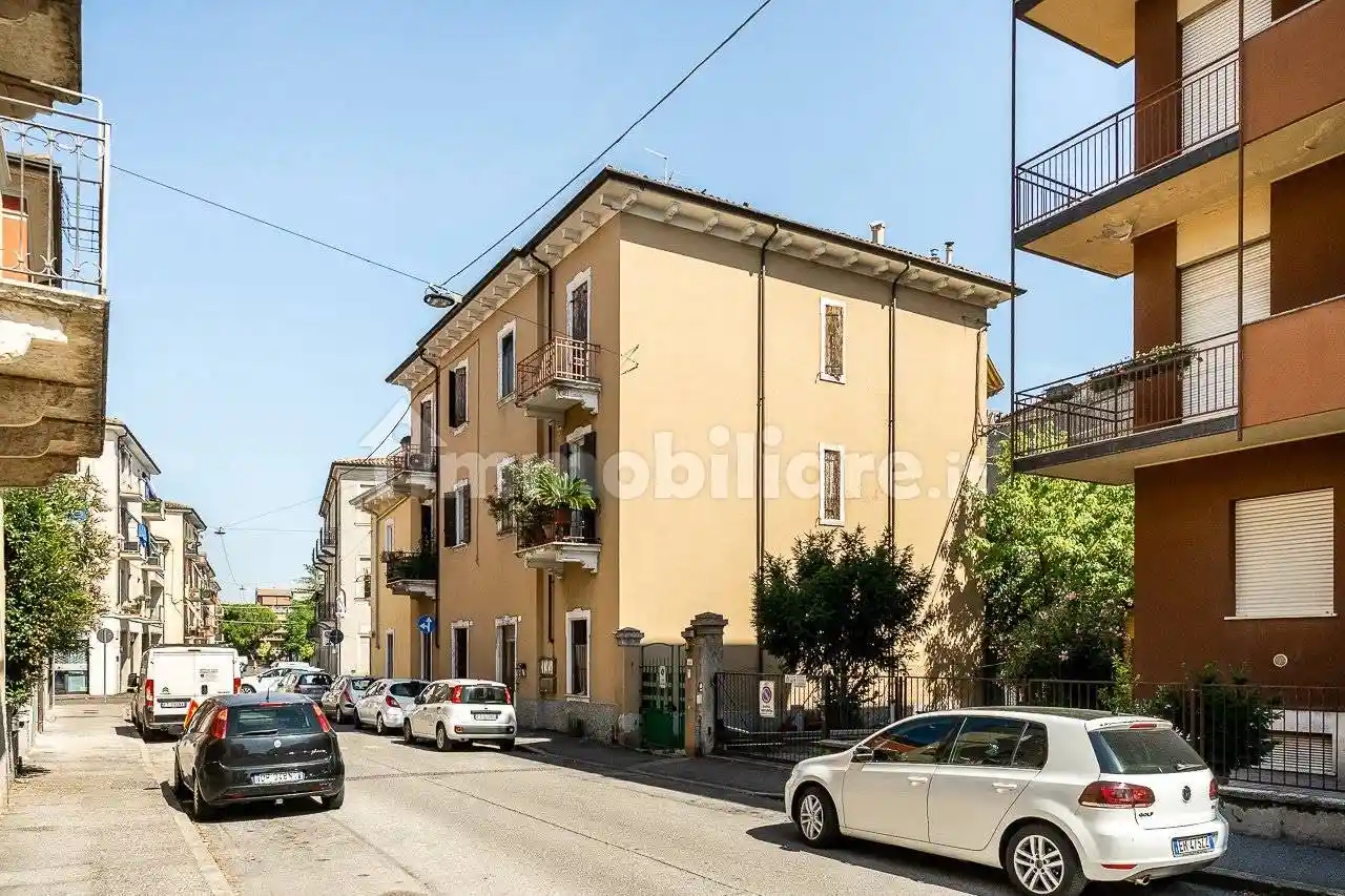 Appartamento in vendita a Verona