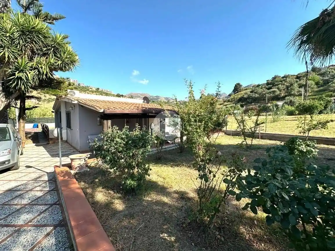 Villa in vendita a Casteldaccia