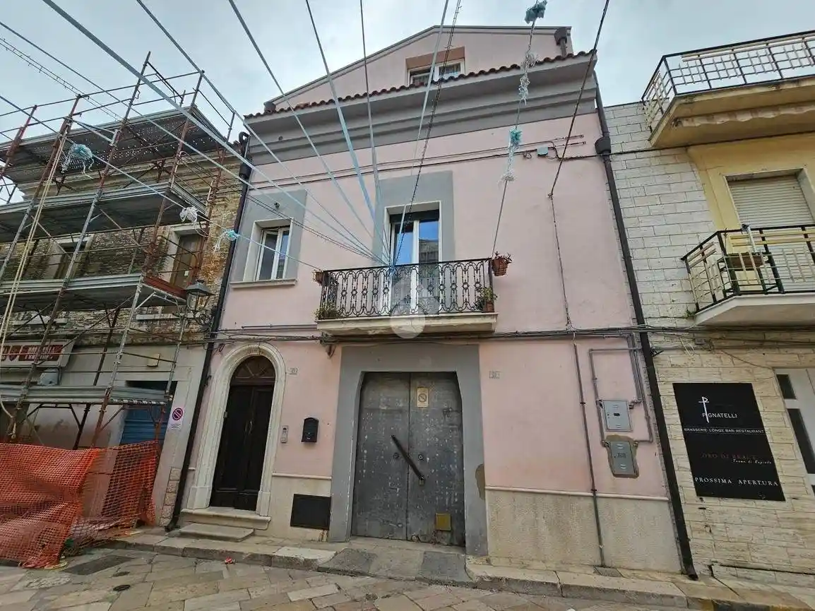 Palazzo - Edificio in vendita a San Paolo di Civitate