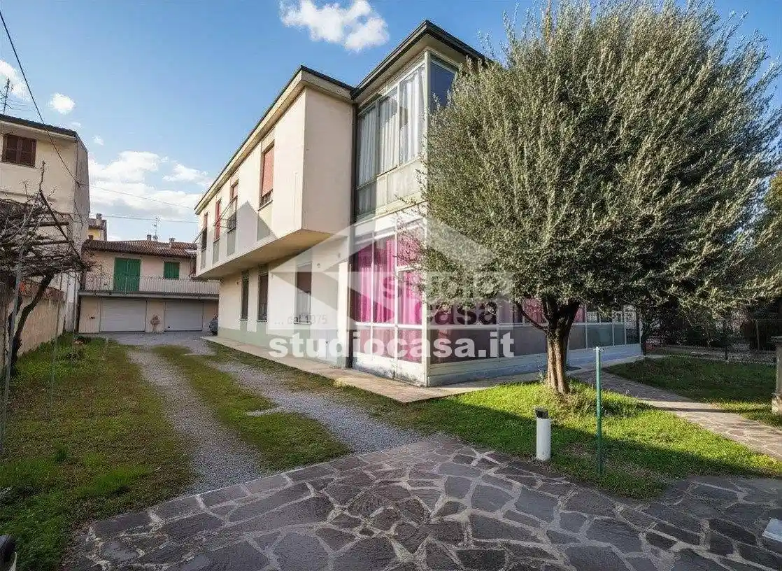 Villa in vendita a Caravaggio