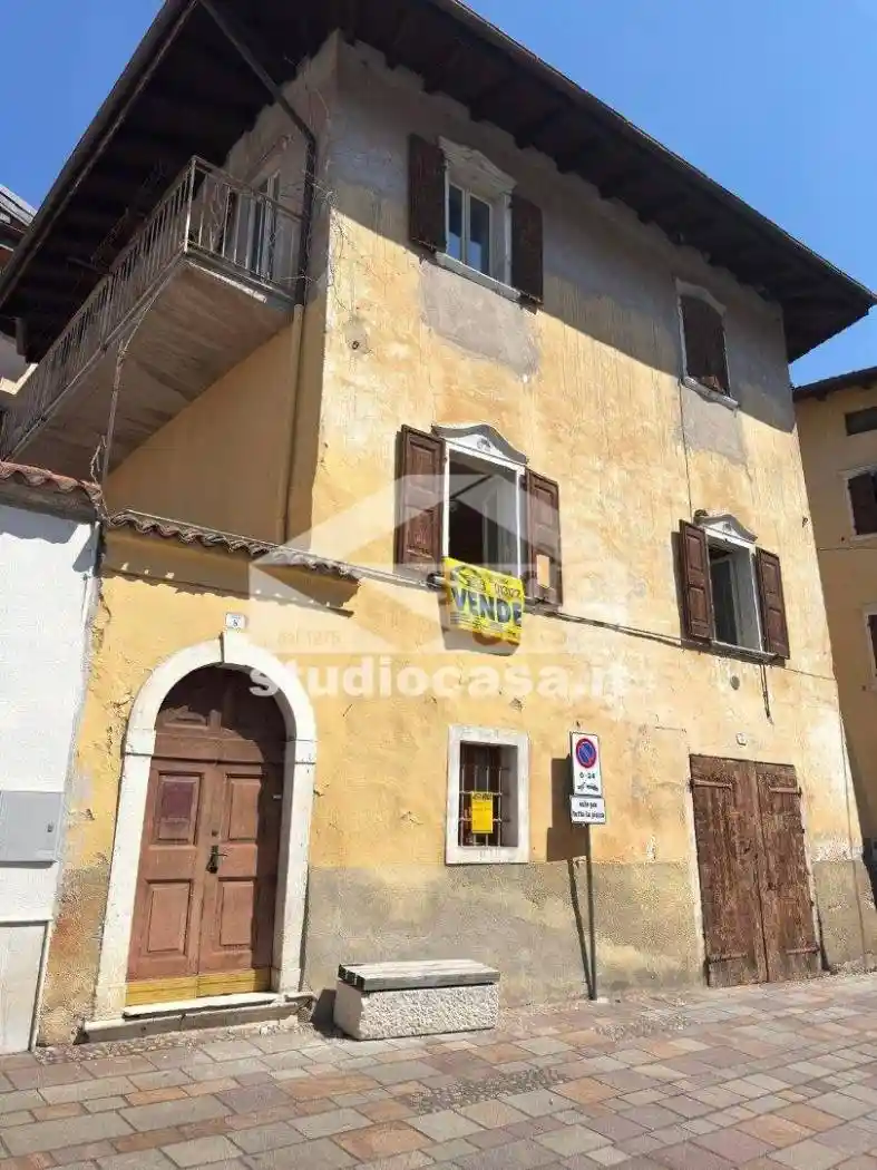 Appartamento in vendita a Avio