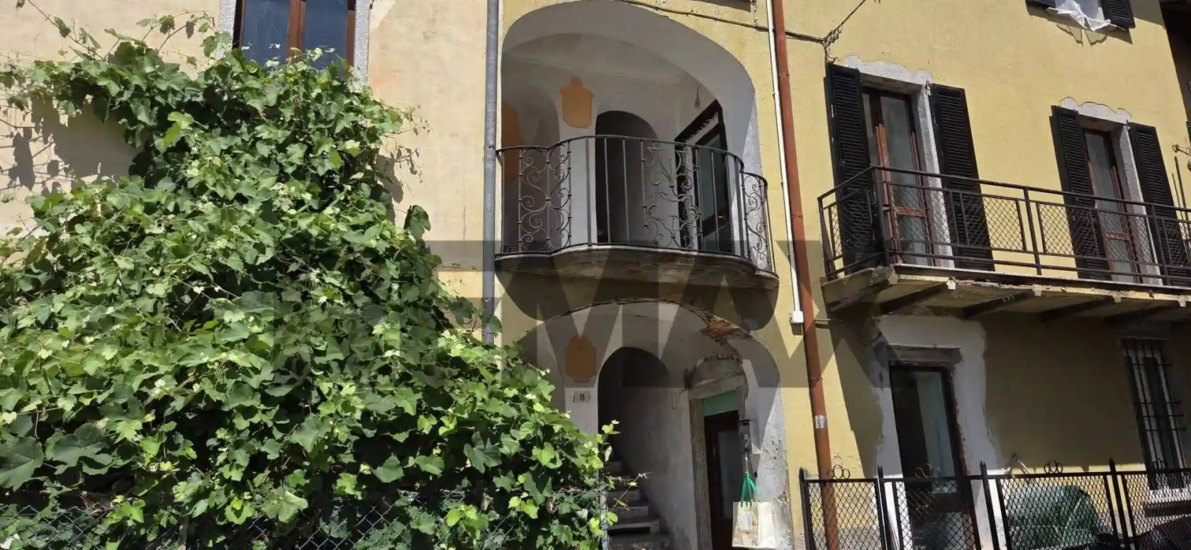 Rustico - Casale in vendita a Cuasso al Monte