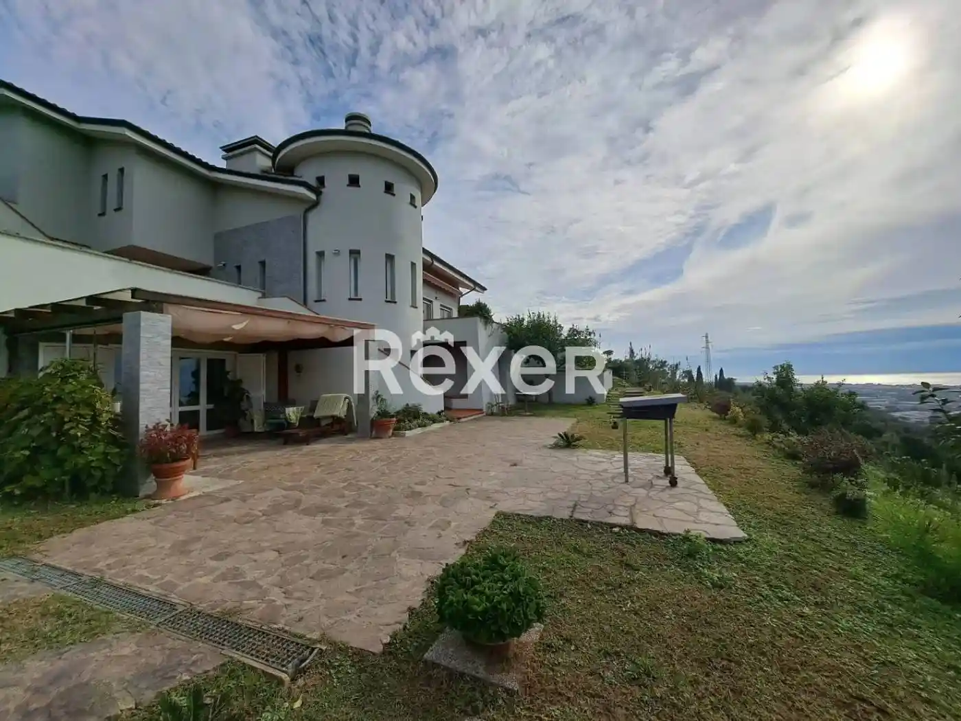 Villa in vendita a Massa