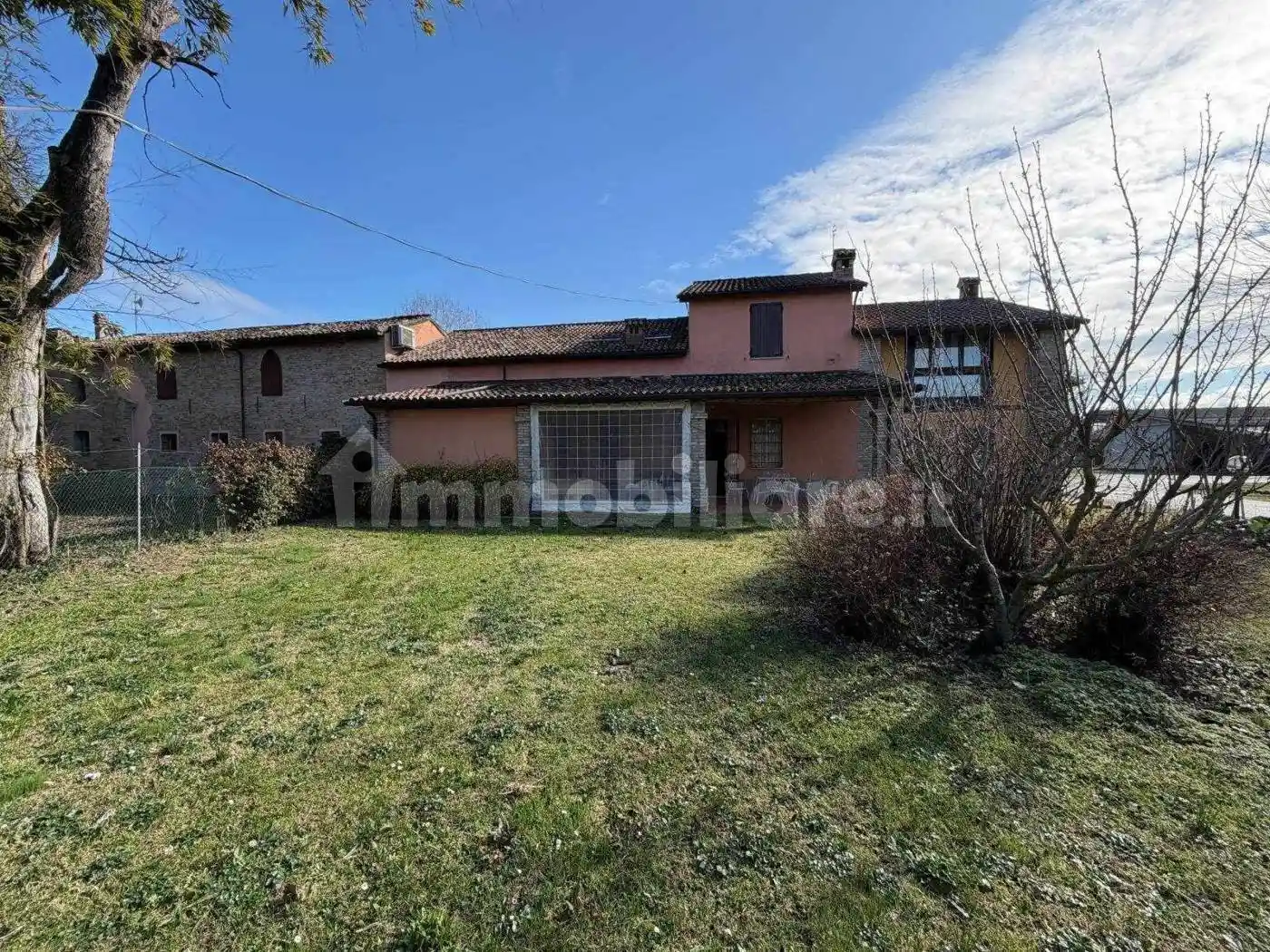 Casa indipendente in vendita a Forlì