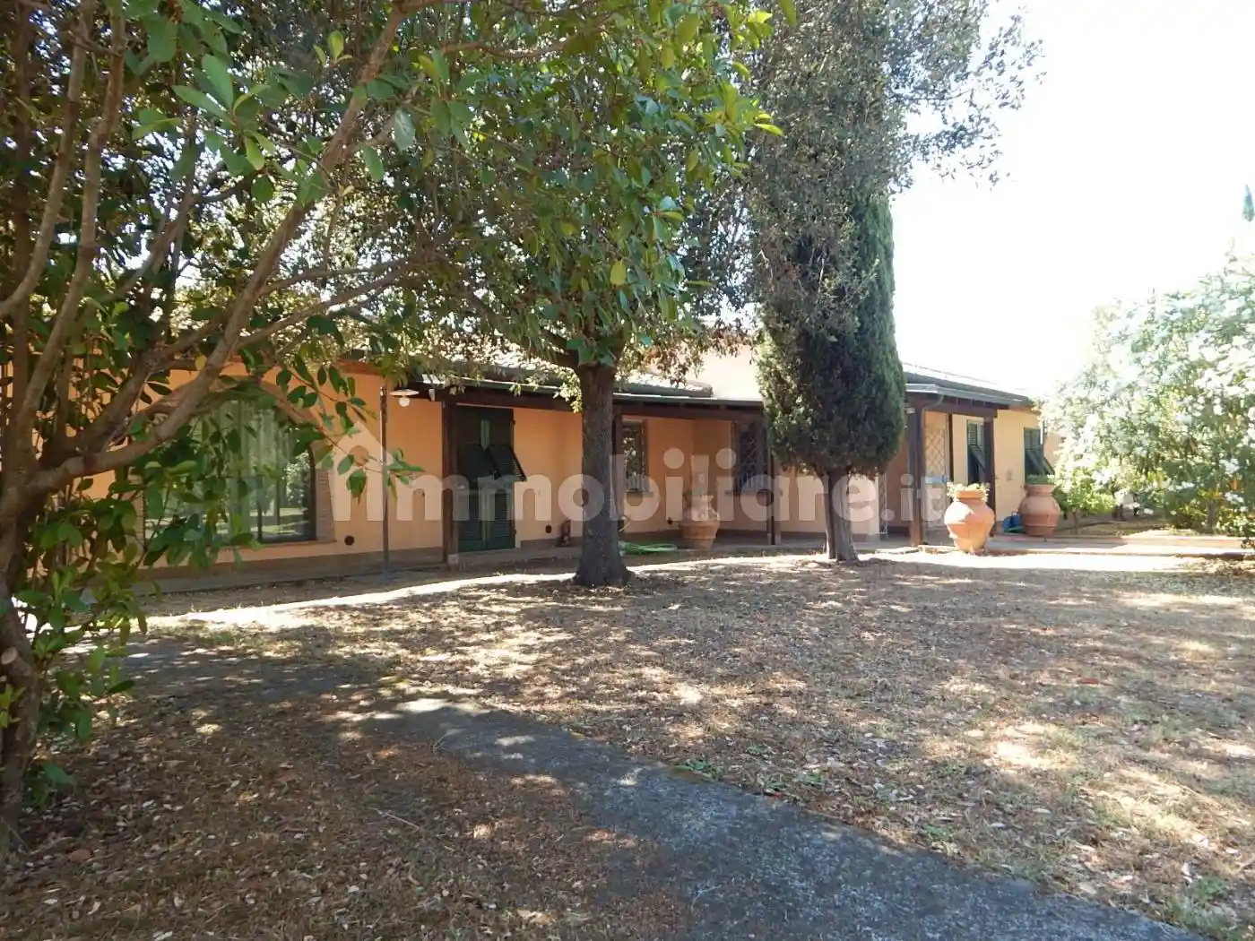 Villa in vendita a Cecina