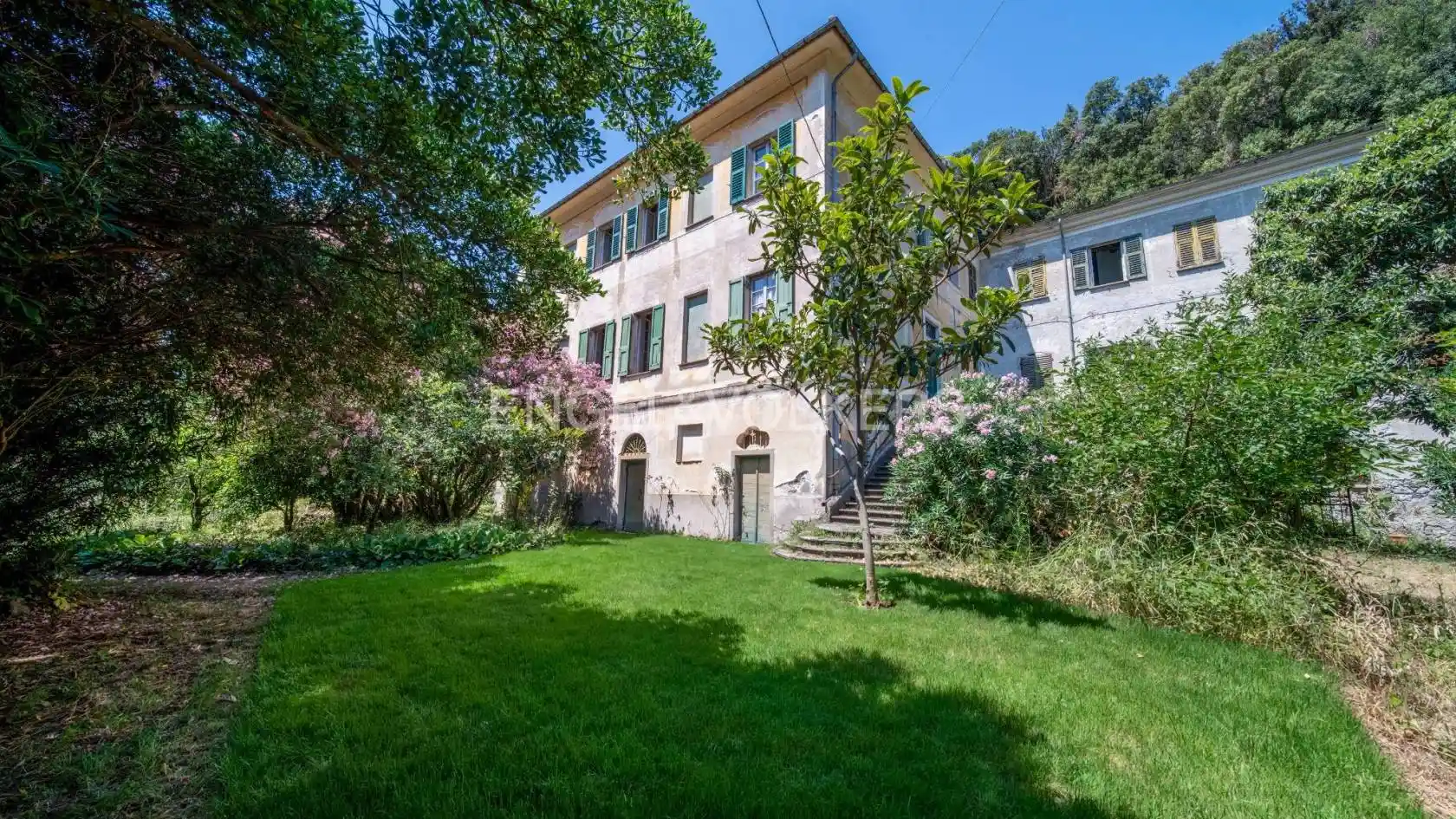 Villa in vendita a Deiva Marina
