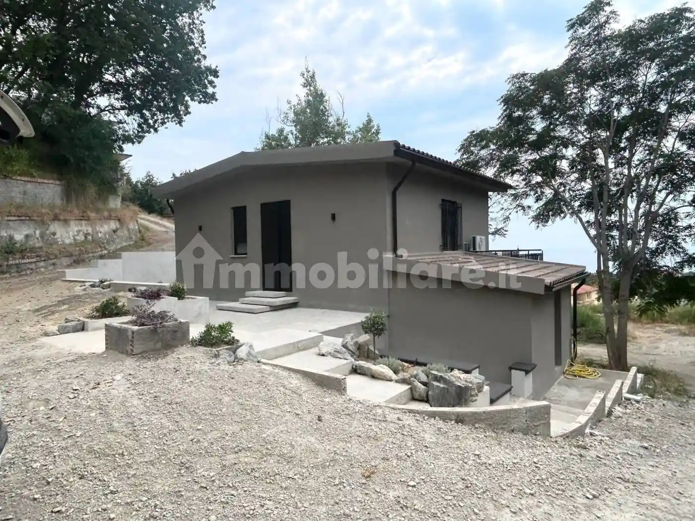 Casa indipendente in vendita a Longobardi