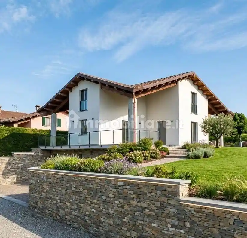 Villa in vendita a Fontanile
