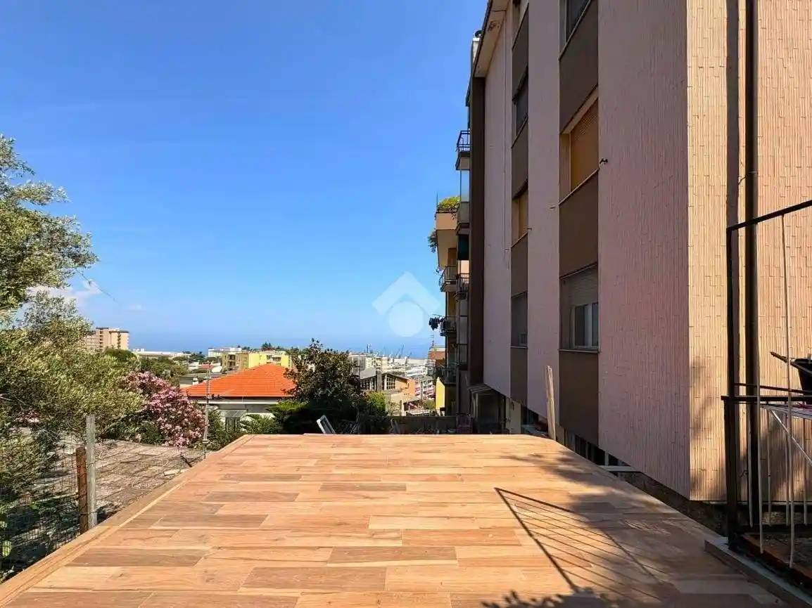 Appartamento in vendita a Savona