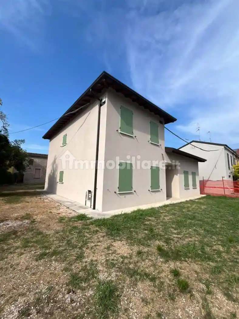 Casa indipendente in vendita a Quistello