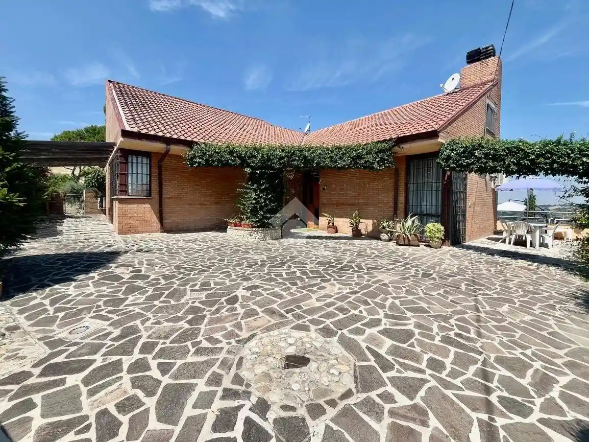 Villa in vendita a Poggio Torriana
