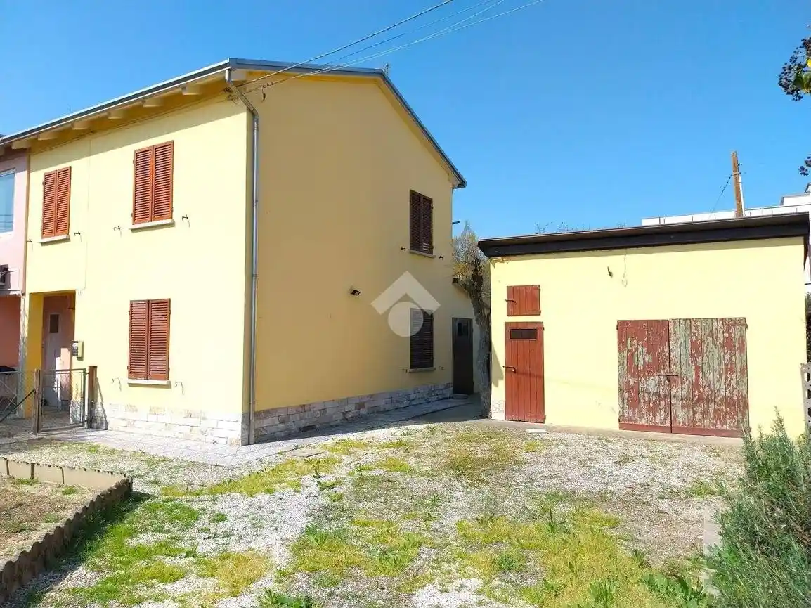 Villa in vendita a Lugo