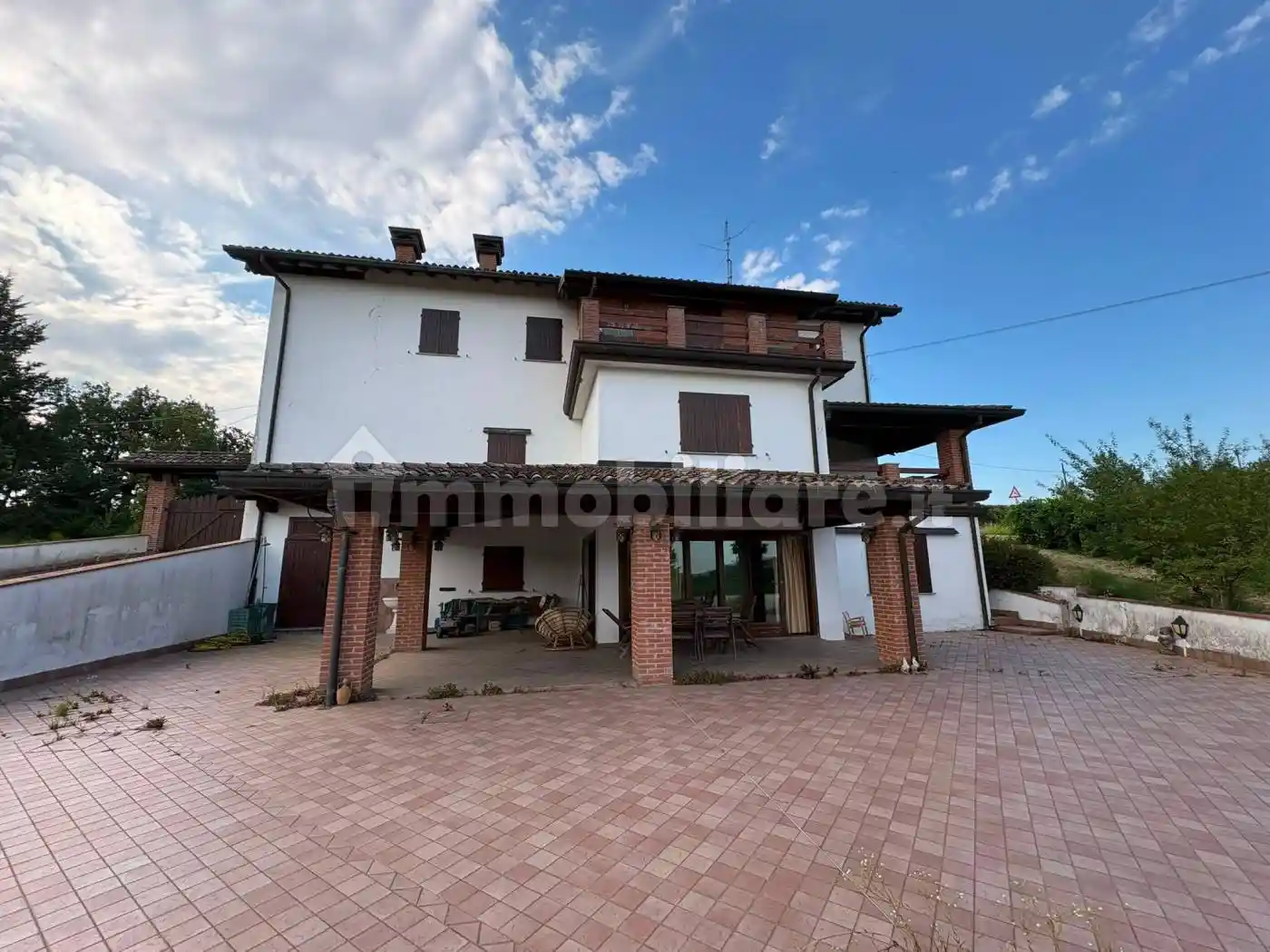 Villa in vendita a Ziano Piacentino