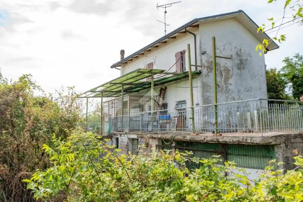 Rustico - Casale in vendita a Rimini