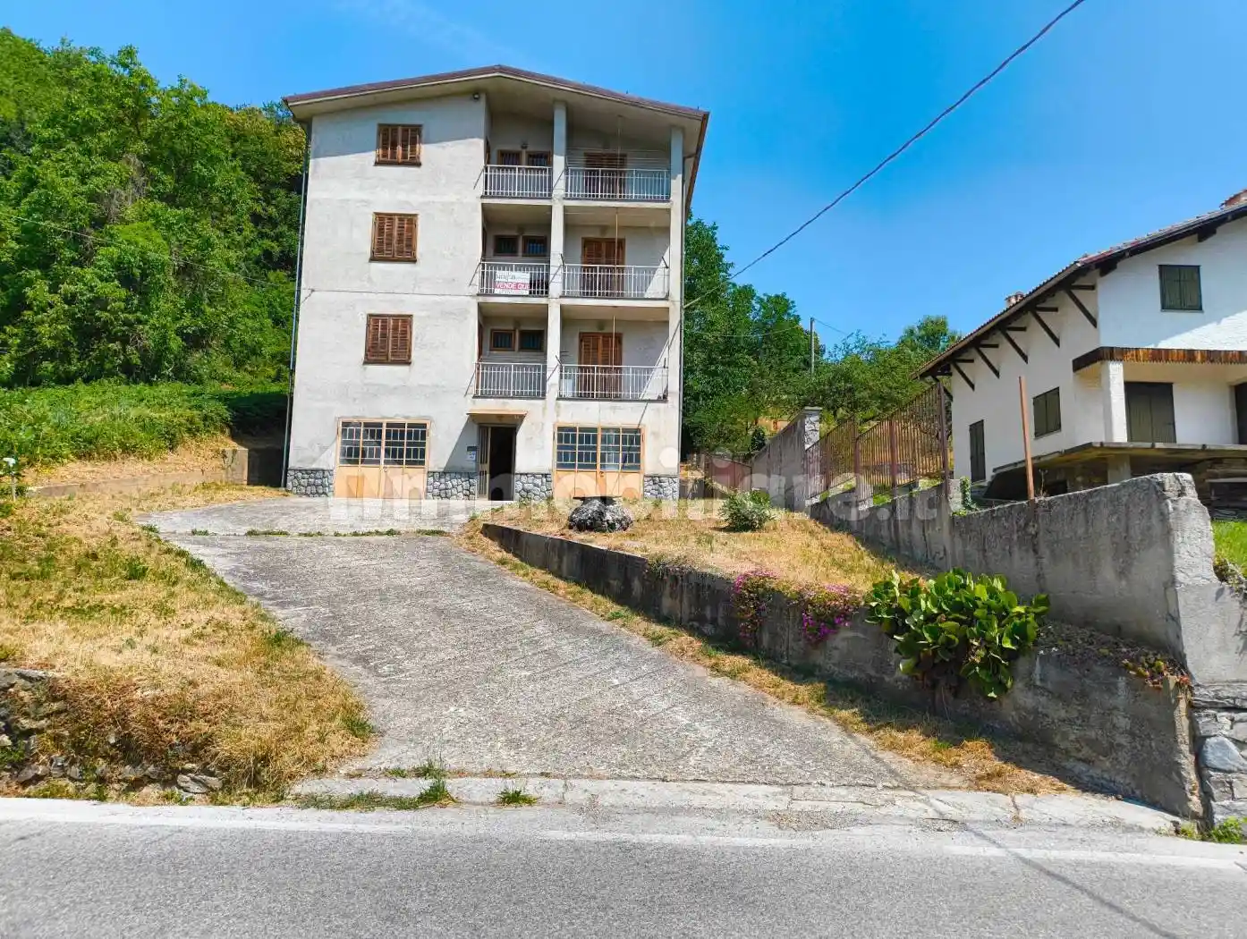 Casa indipendente in vendita a Roburent