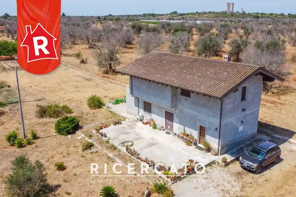 Villa in vendita a Leverano