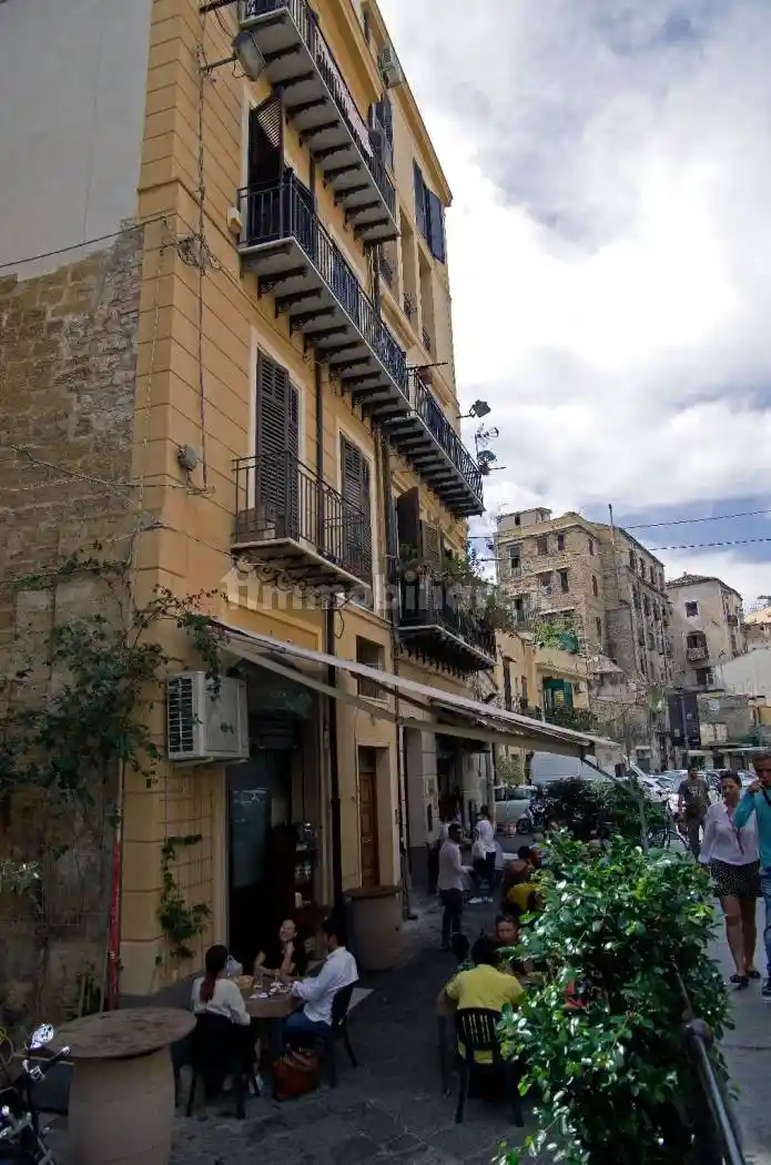 Appartamento in vendita a Palermo