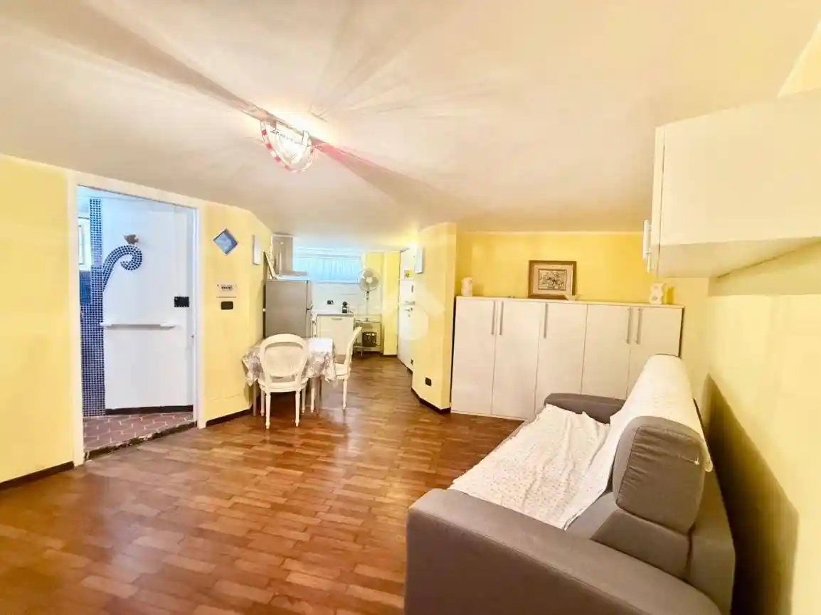 Appartamento in vendita a Albissola Marina
