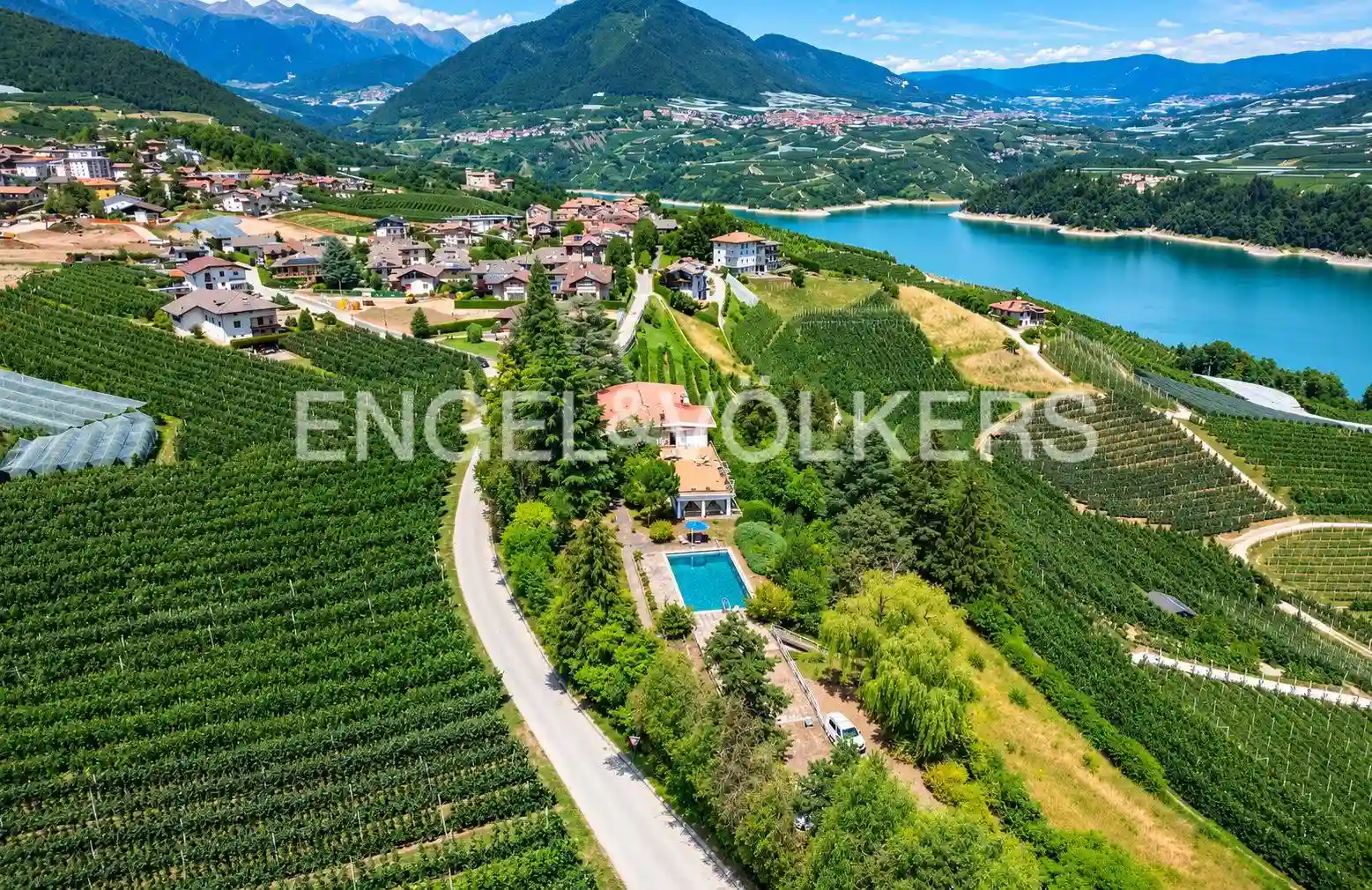 Villa - foto 2