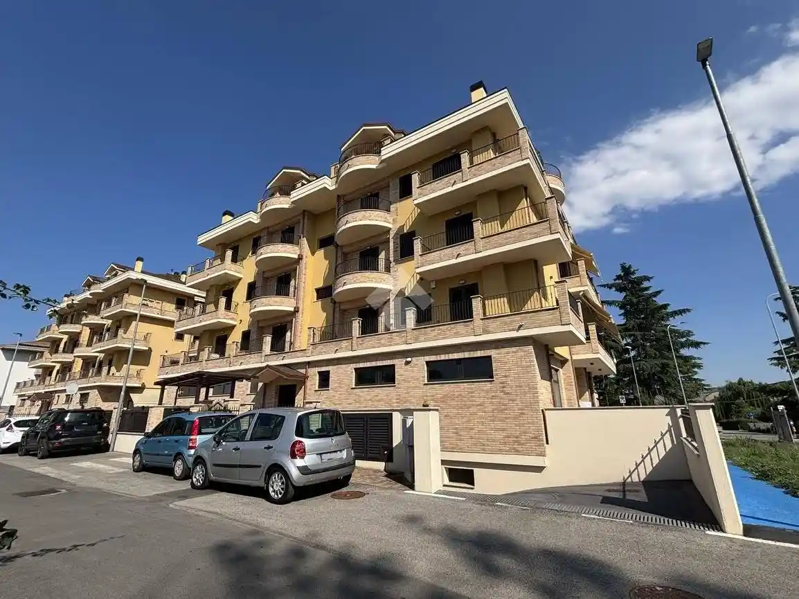 Appartamento in vendita a Morro d'Oro