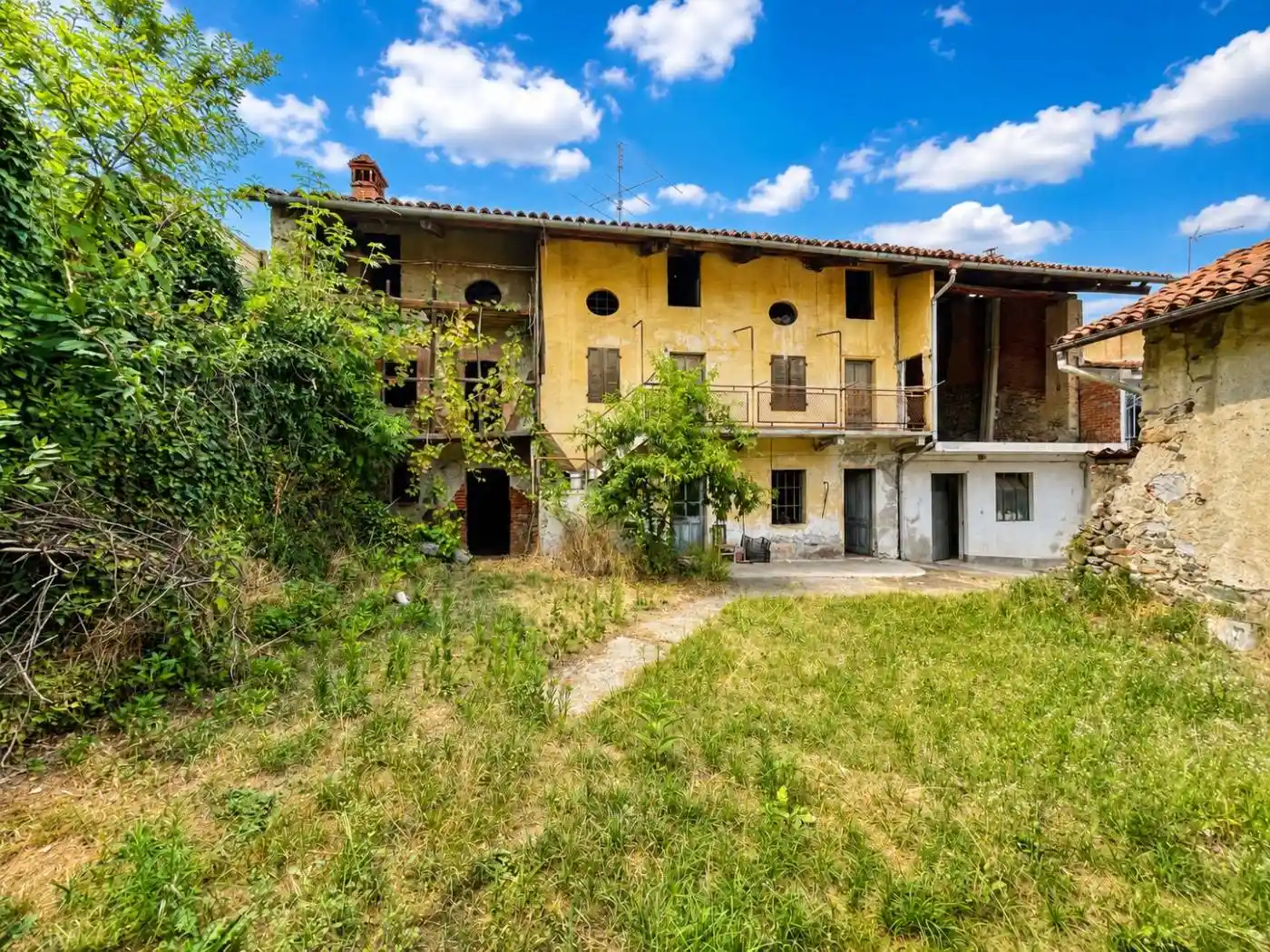 Casa indipendente in vendita a Bollengo