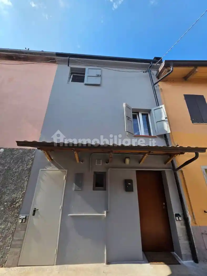 Casa indipendente in vendita a Sant'Ilario d'Enza
