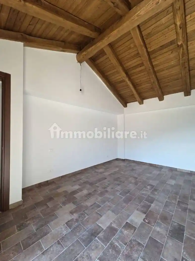 Casa indipendente in vendita a L'Aquila