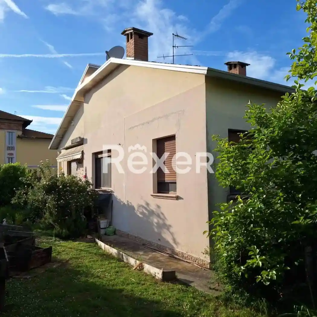Villa in vendita a Suzzara