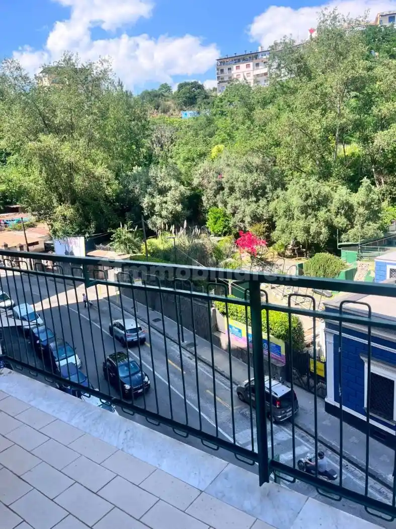 Appartamento in affitto a Napoli