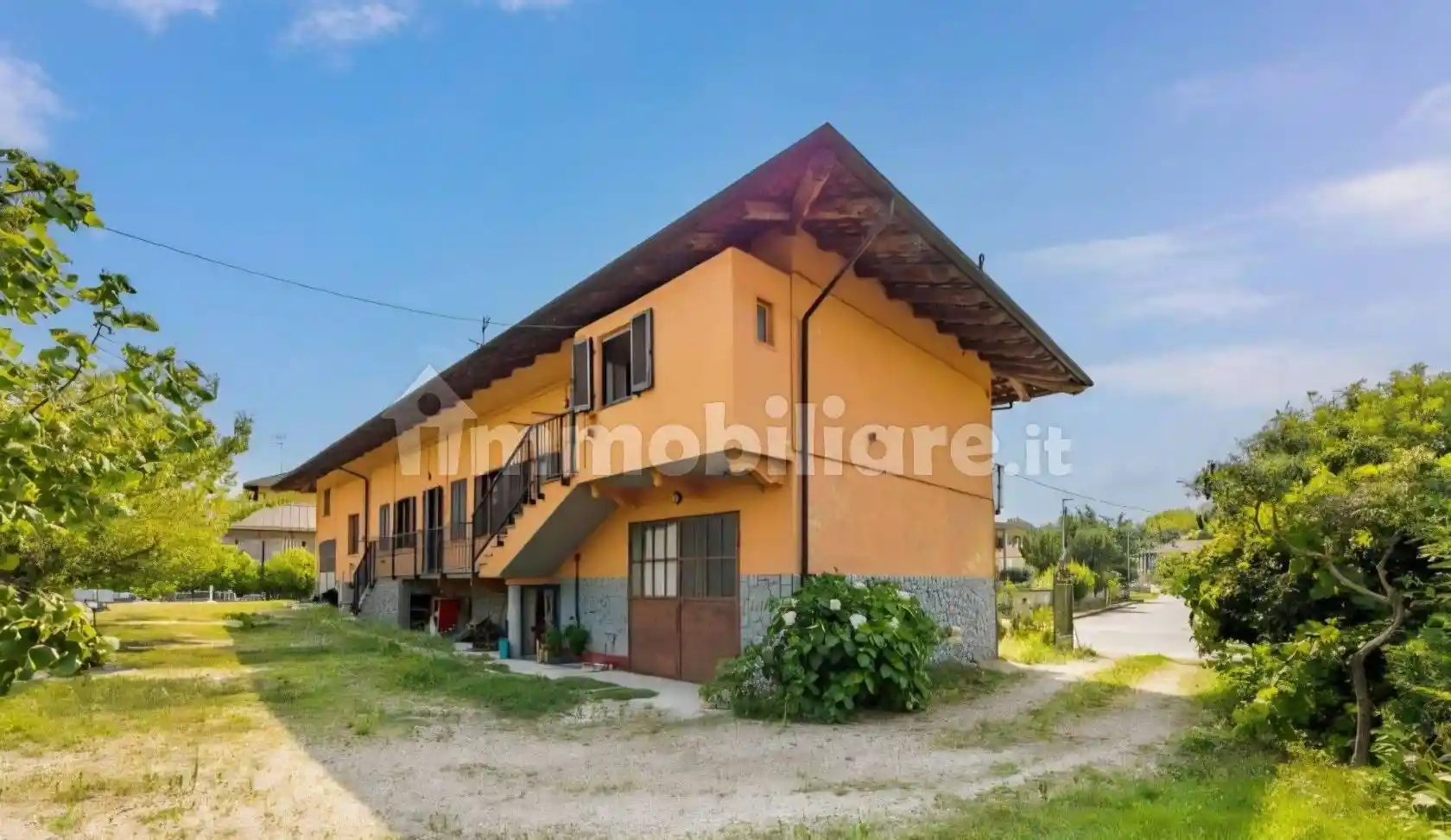 Villa in vendita a Monchiero