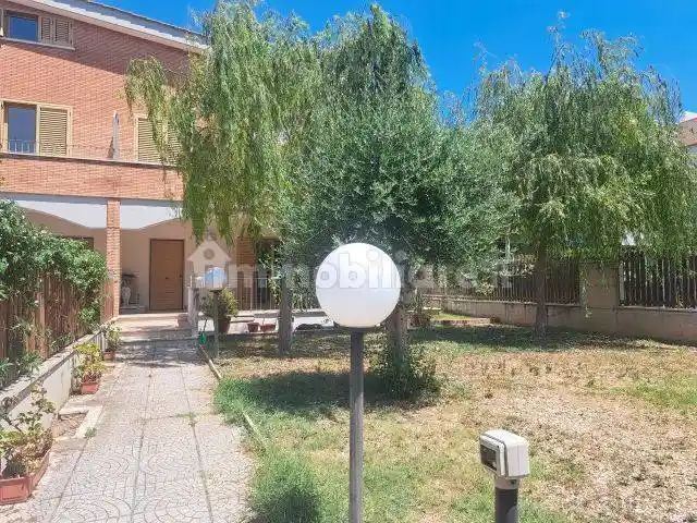 Villa in vendita a Santa Marinella