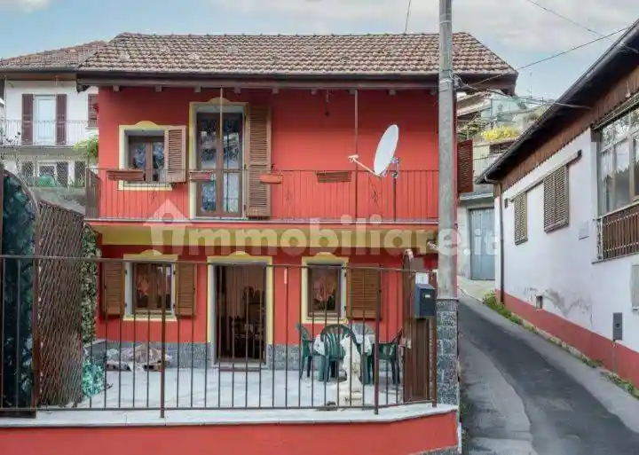 Casa indipendente in vendita a Quarna Sotto