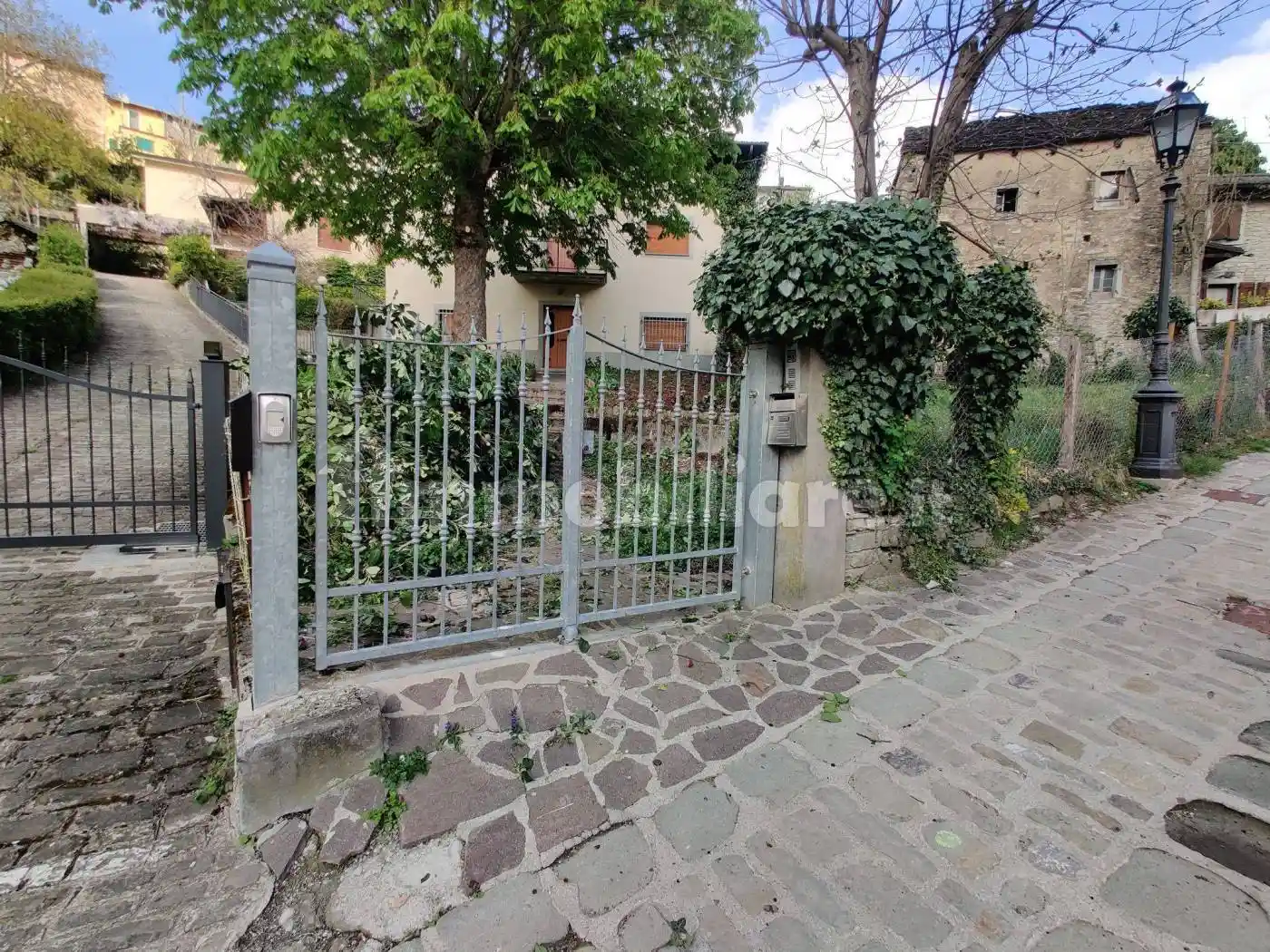 Casa indipendente in vendita a Montecreto