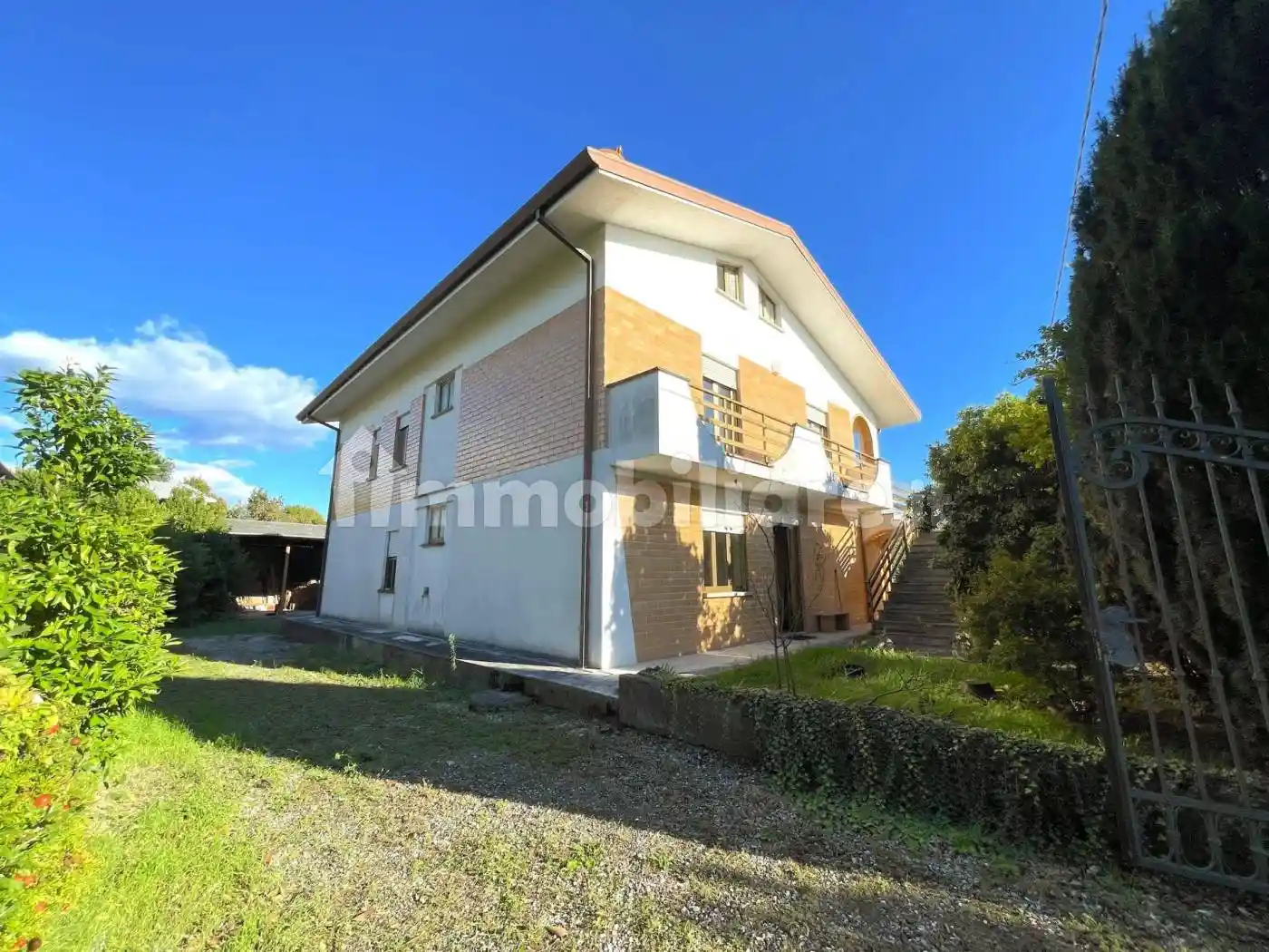 Villa in vendita a Buja