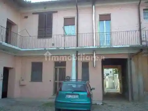 Villa in affitto a Bernate Ticino