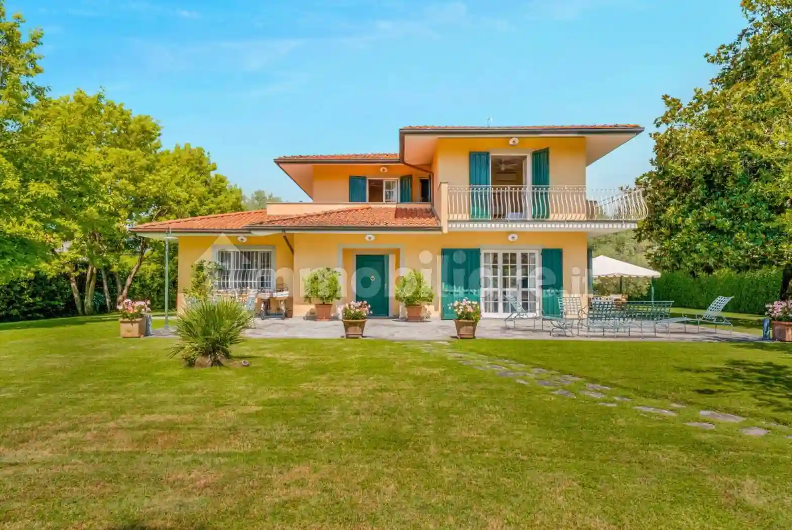 Villa - foto 2