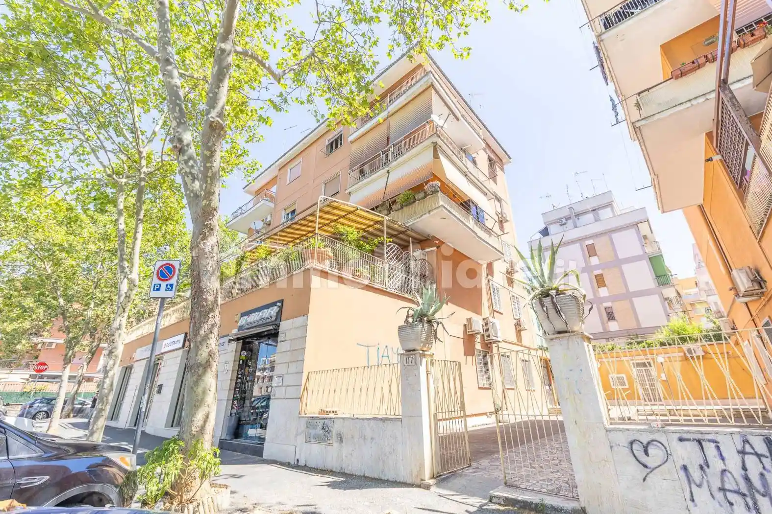 Appartamento in vendita a Roma