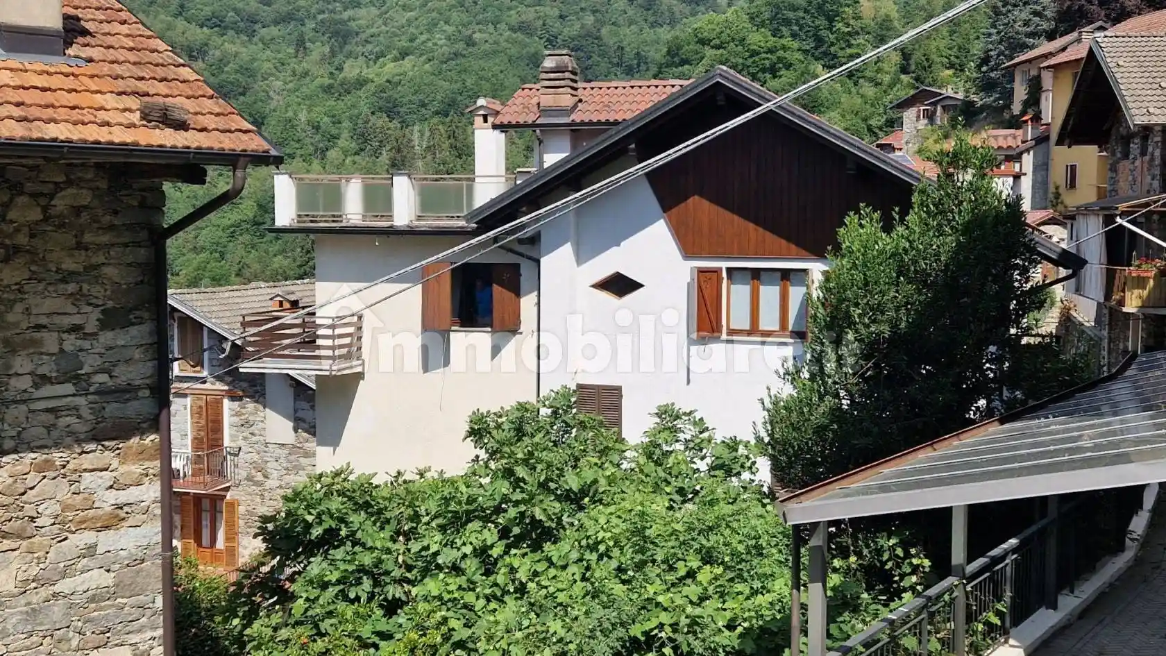 Casa indipendente in vendita a Varallo