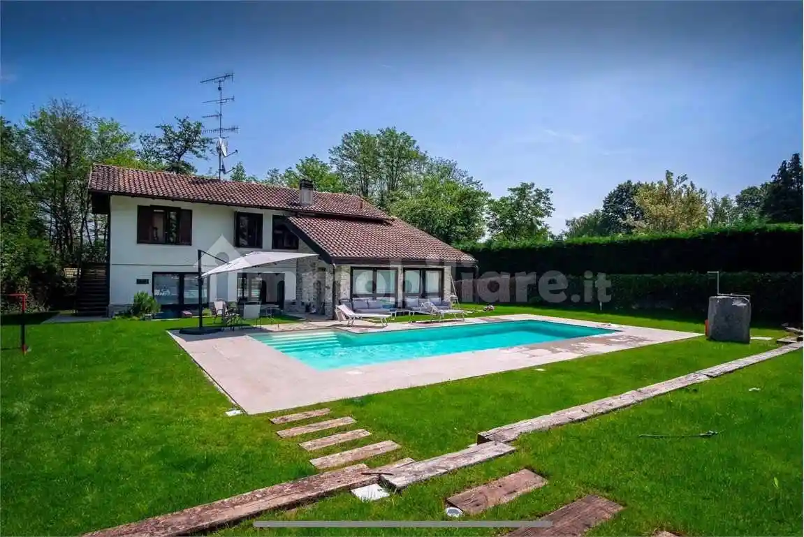 Villa in affitto a Castelletto Sopra Ticino