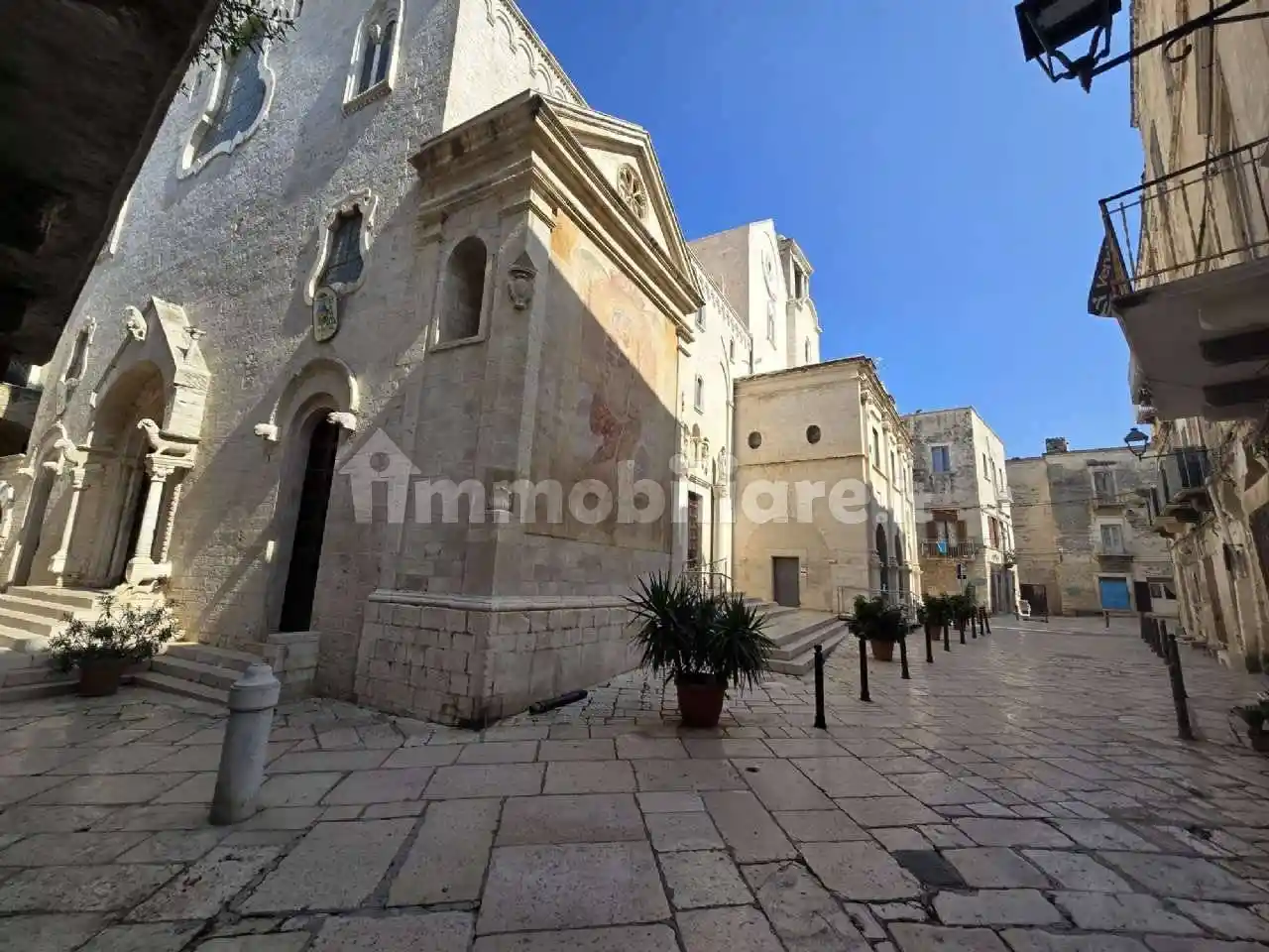 Palazzo - Edificio in vendita a Bisceglie