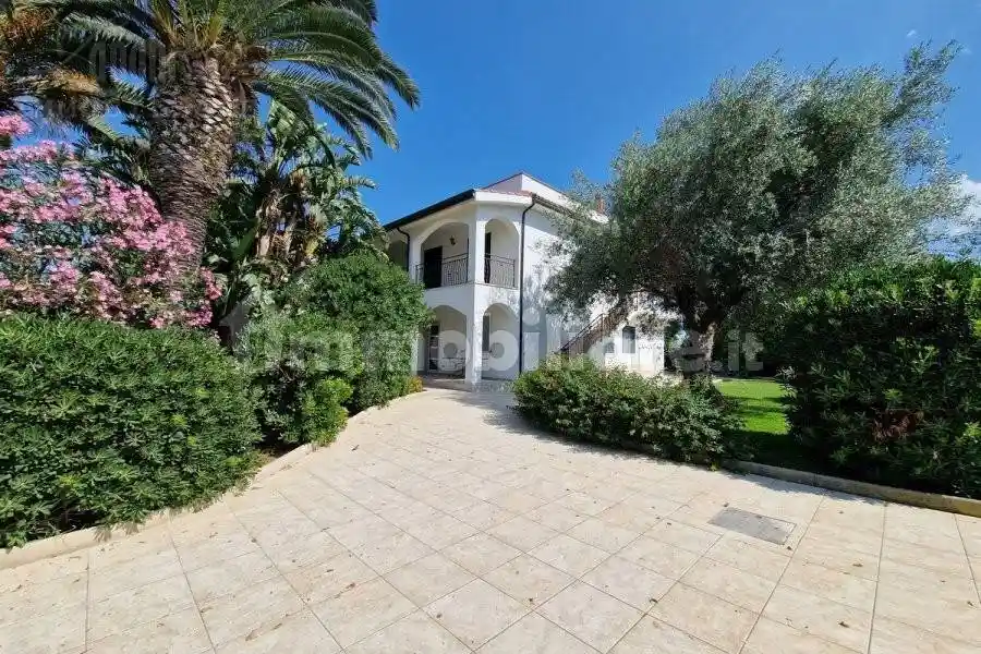 Villa in vendita a Siracusa