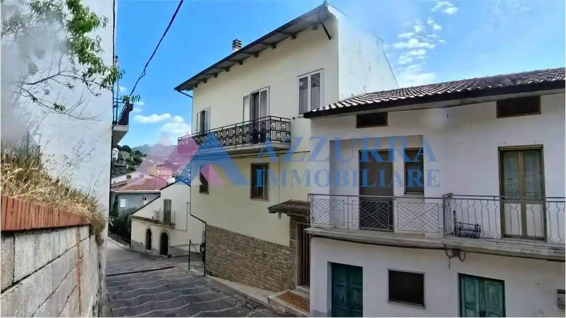 Casa indipendente in vendita a Montemitro