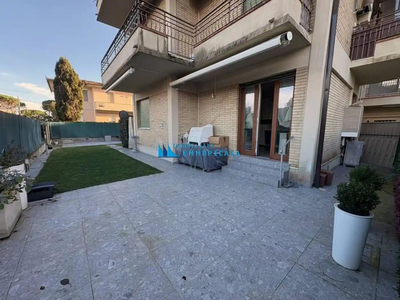 Appartamento in affitto a Montignoso