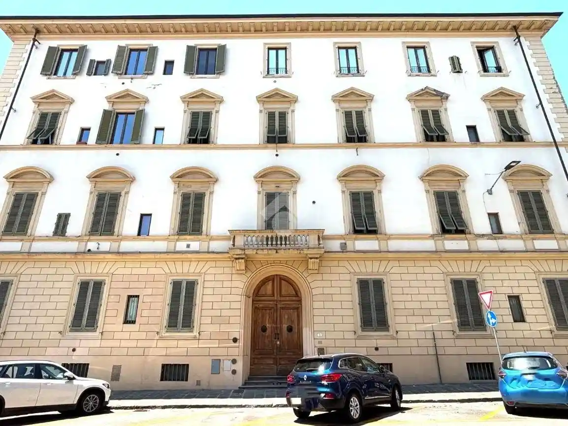 Appartamento in vendita a Firenze