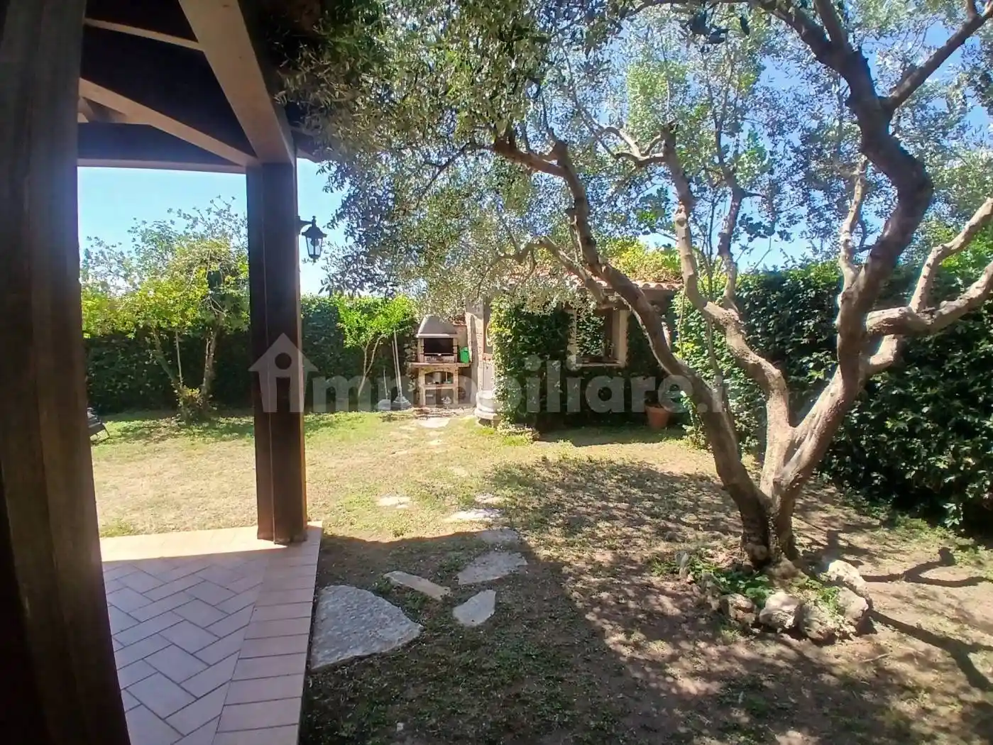 Villa in vendita a Anguillara Sabazia