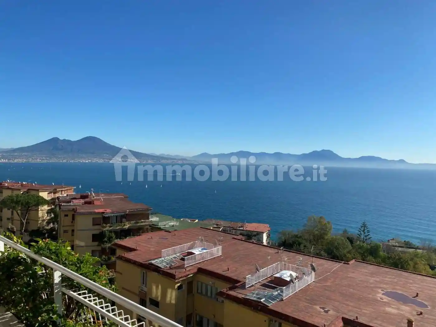 Appartamento in vendita a Napoli