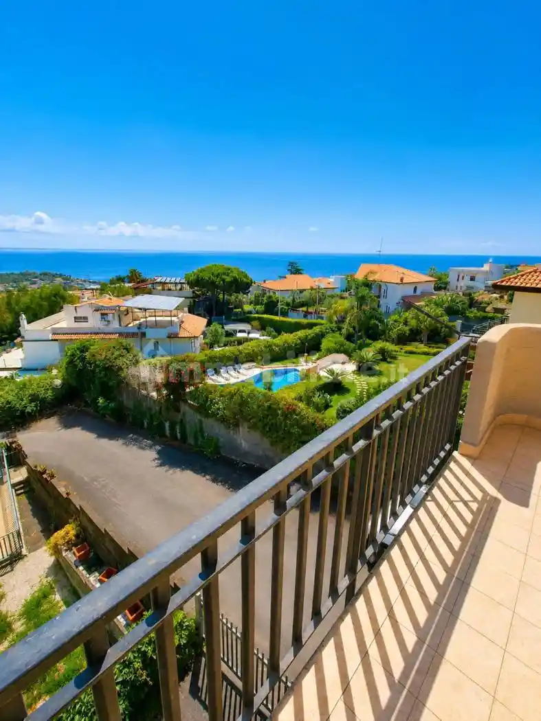 Villa in vendita a Aci Castello